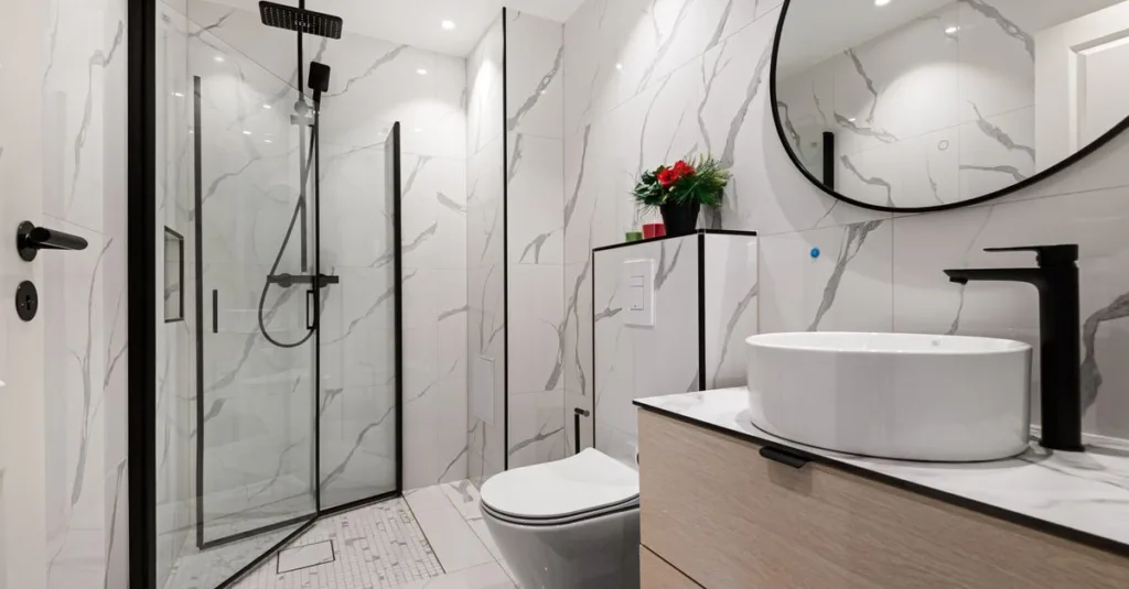 idées et conseils pour aménager une petite salle de bain fonctionnelle et esthétique, optimisant chaque centimètre avec style.